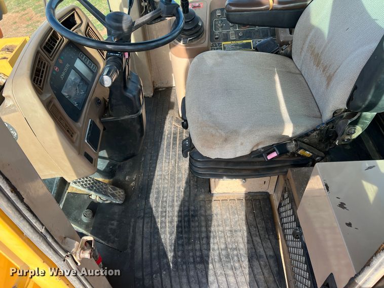 image for item DR5571 2001 John Deere 444H  high lift wheel loader