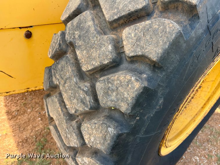 image for item DR5571 2001 John Deere 444H  high lift wheel loader