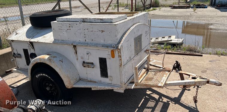 image for item DR5650 Shop built  kennel trailer