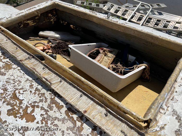 image for item DR5650 Shop built  kennel trailer