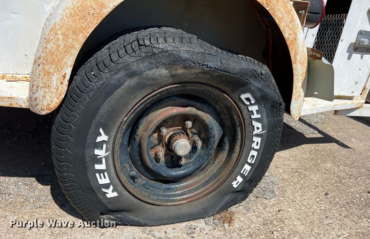 image for item DR5650 Shop built  kennel trailer