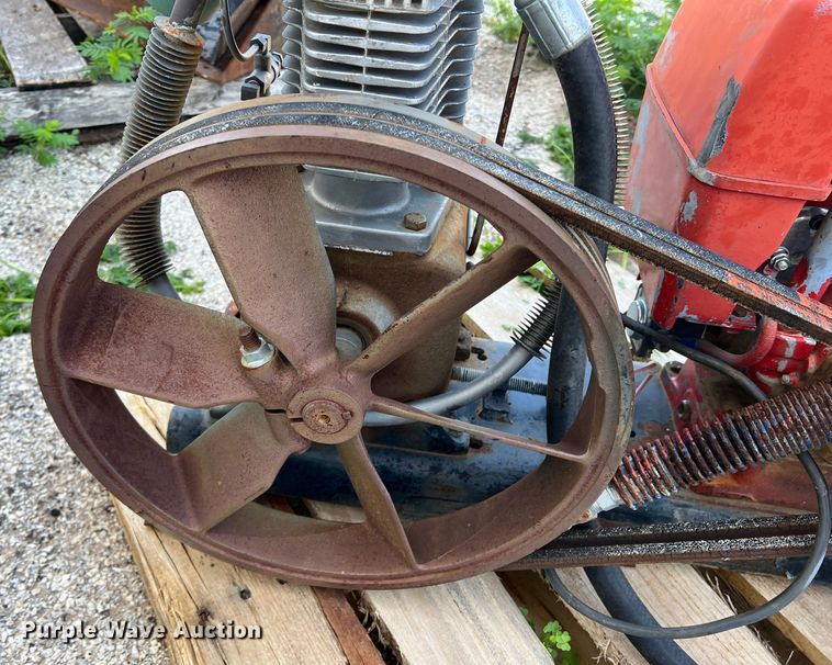 image for item DR5653 Dayton 3Z181B  air compressor