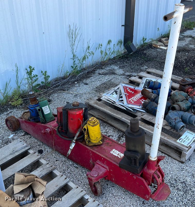 image for item DR5655 Jacks