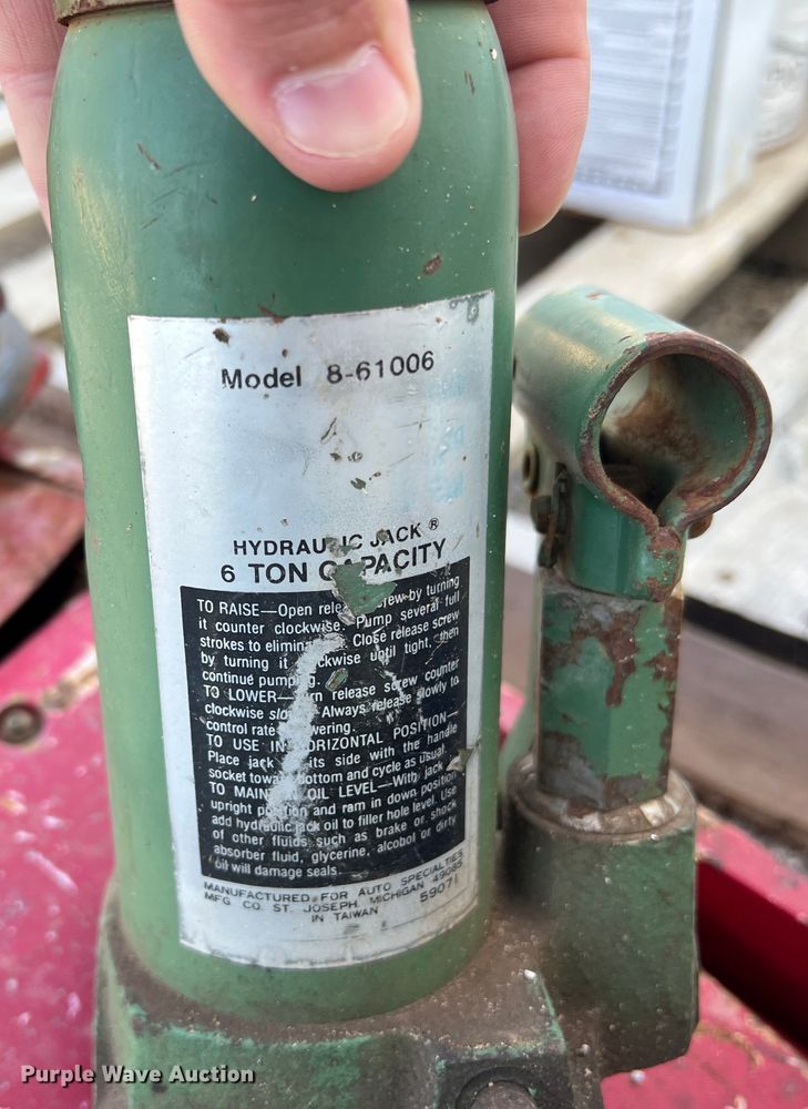 image for item DR5655 Jacks