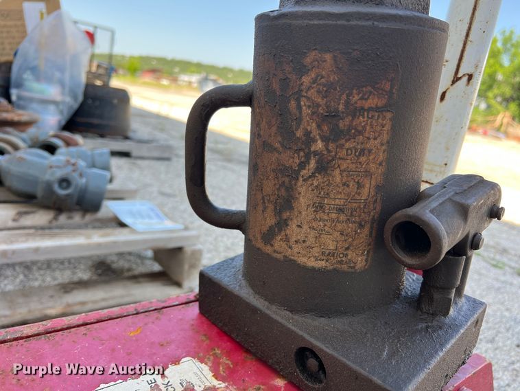 image for item DR5655 Jacks