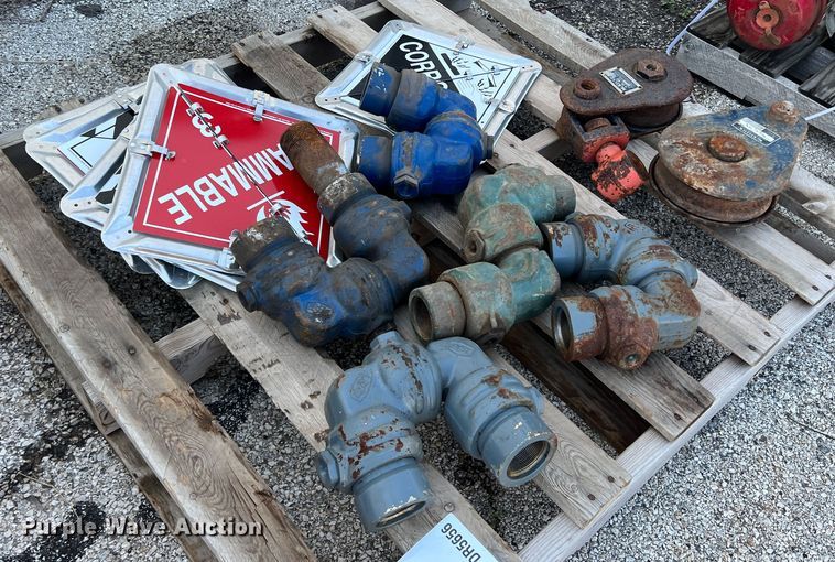 image for item DR5656 Tools