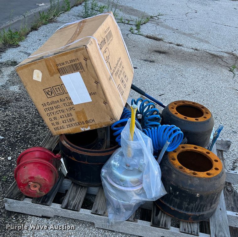 image for item DR5657 Truck tractor brake parts