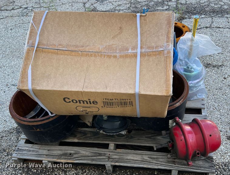 image for item DR5657 Truck tractor brake parts