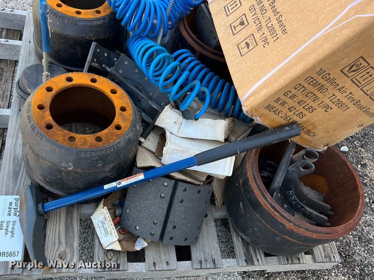 image for item DR5657 Truck tractor brake parts