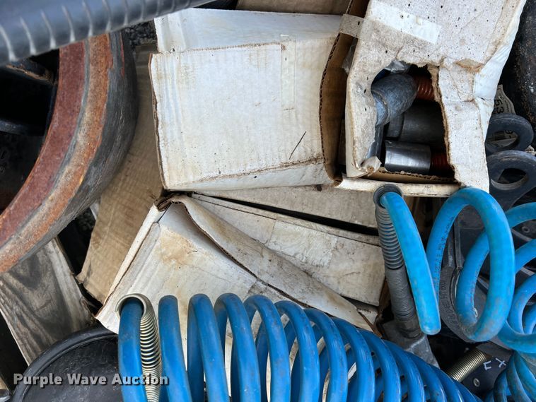 image for item DR5657 Truck tractor brake parts