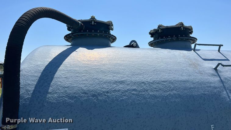 image for item DR5660 Glass King  vacuum tank bed