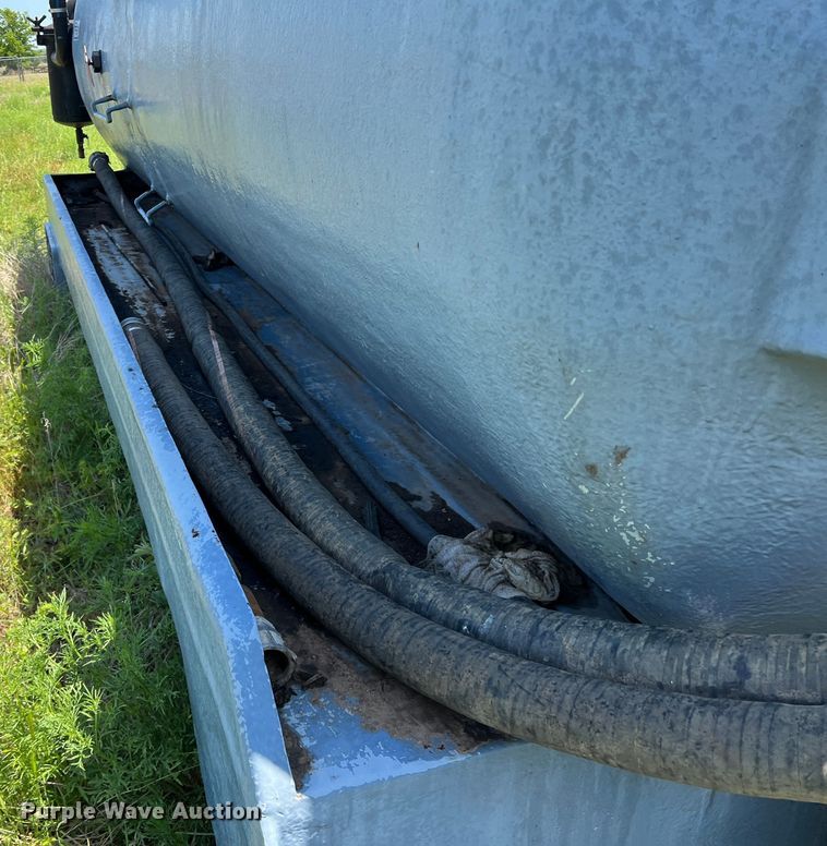 image for item DR5660 Glass King  vacuum tank bed