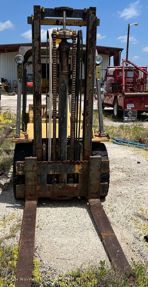 image for item DR5661 Caterpillar 494R  forklift