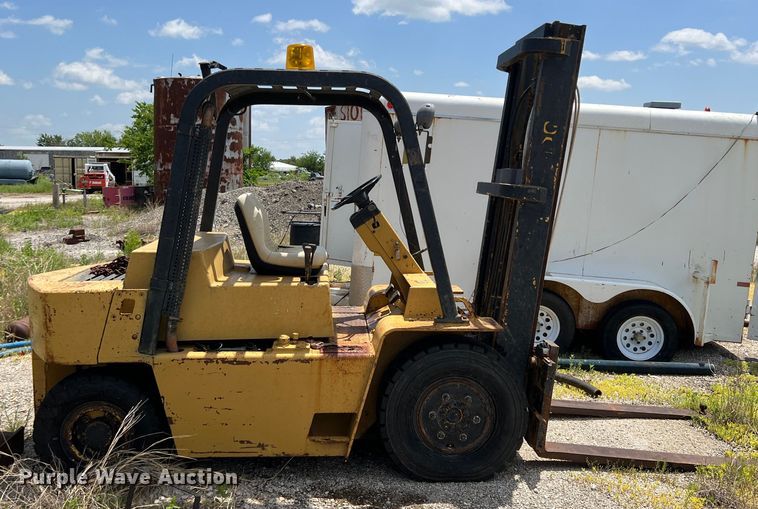 image for item DR5661 Caterpillar 494R  forklift