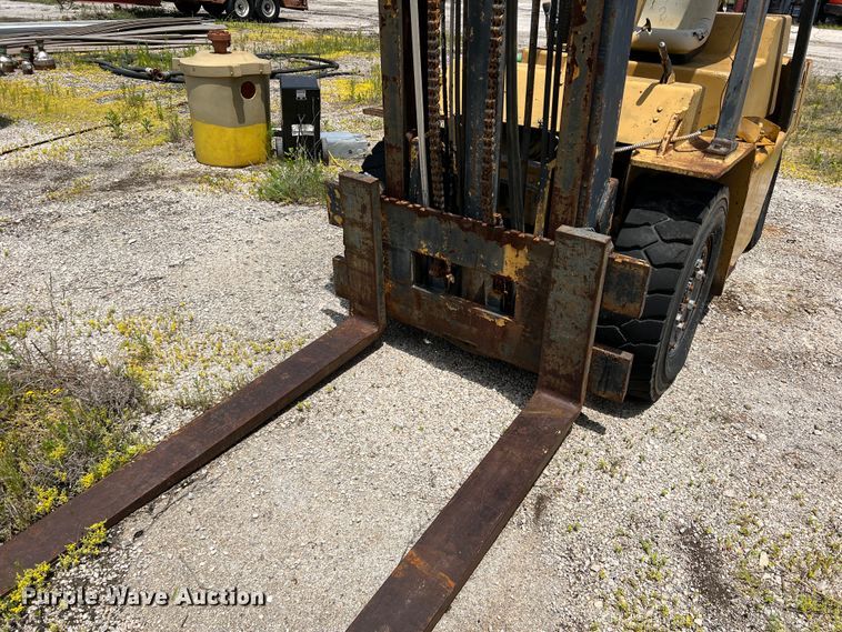 image for item DR5661 Caterpillar 494R  forklift