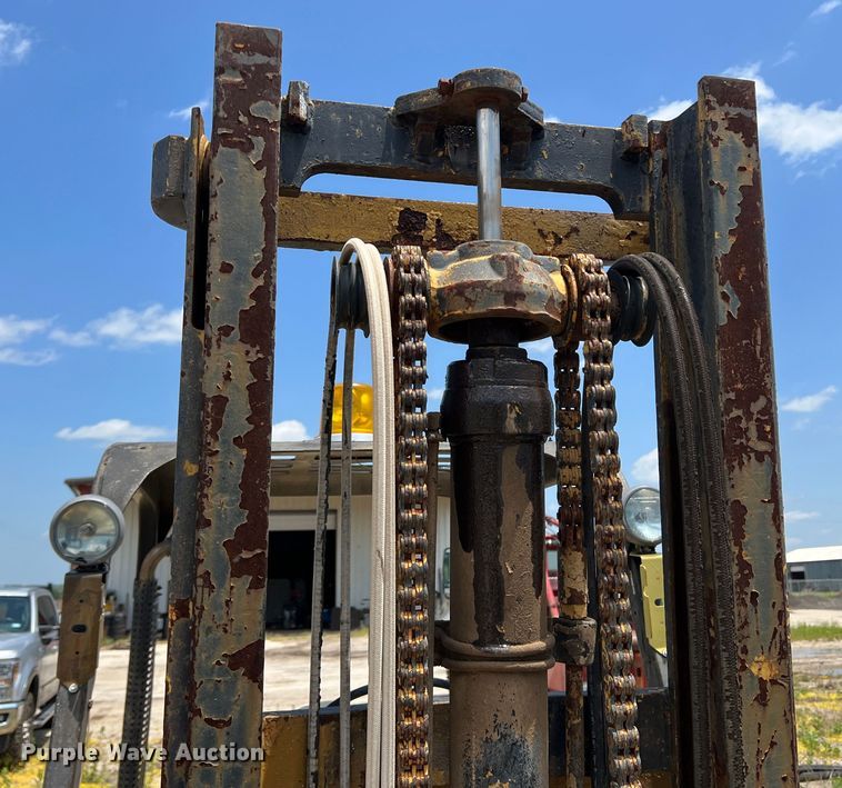 image for item DR5661 Caterpillar 494R  forklift