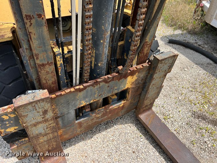 image for item DR5661 Caterpillar 494R  forklift