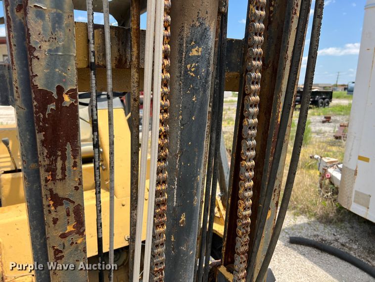 image for item DR5661 Caterpillar 494R  forklift