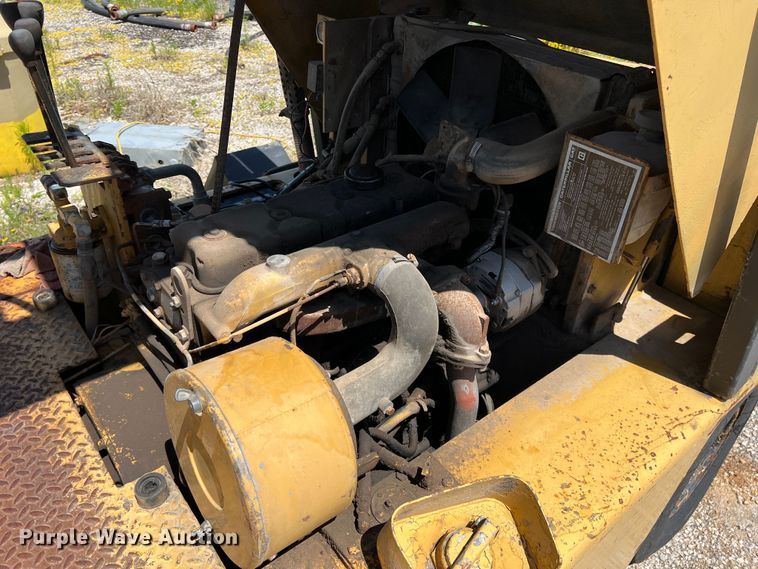 image for item DR5661 Caterpillar 494R  forklift