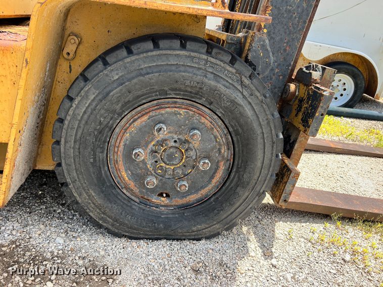 image for item DR5661 Caterpillar 494R  forklift