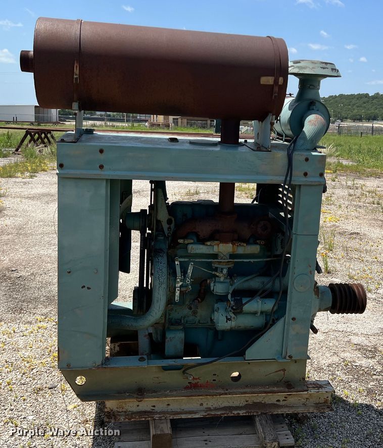 image for item DR5662 Waukesha  engine