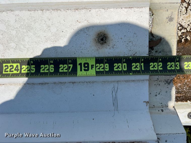 image for item DR5666 Approximately 35 sheets of metal siding/roofing