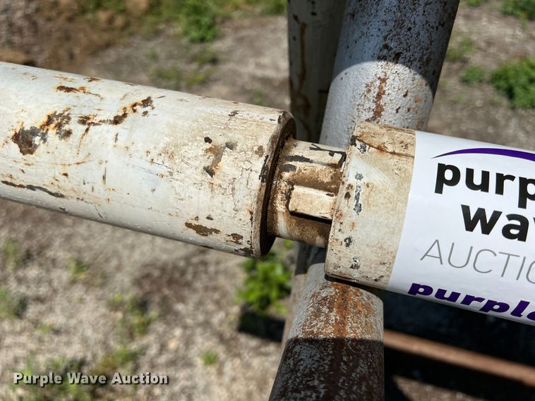 image for item DR5667 (2) bailers