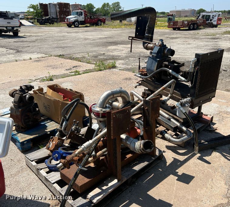 image for item DR5668 (2) pumps