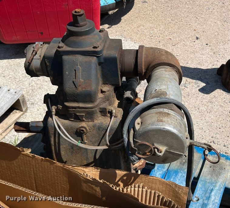 image for item DR5668 (2) pumps