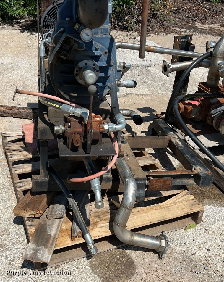 image for item DR5668 (2) pumps