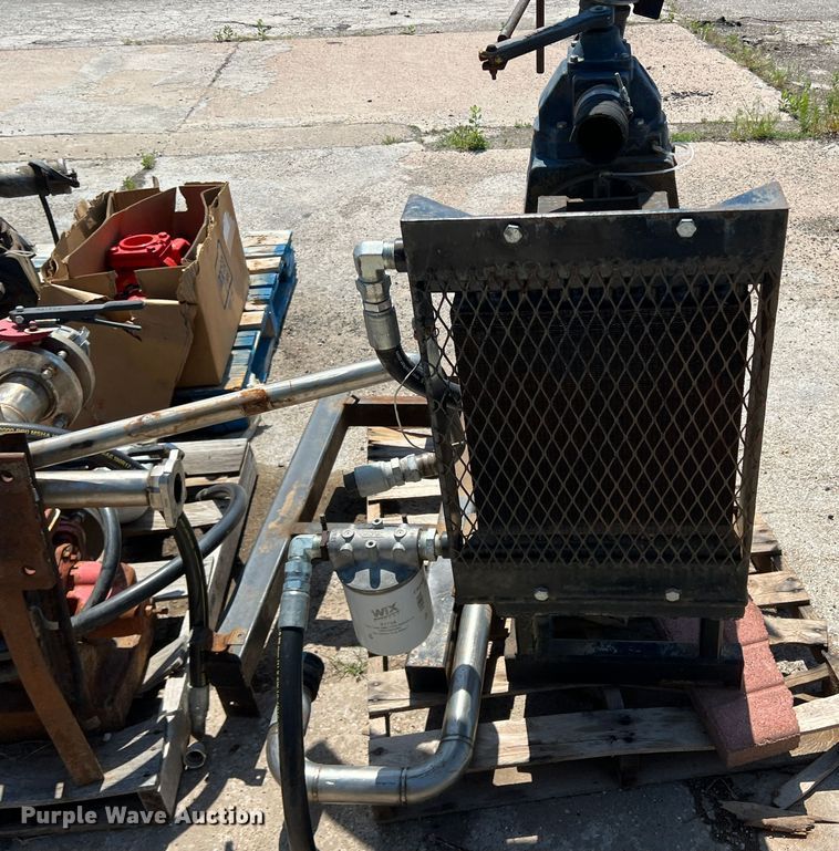 image for item DR5668 (2) pumps