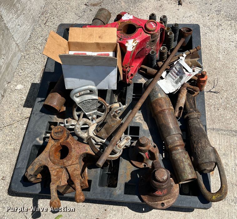 image for item DR5671 Tools