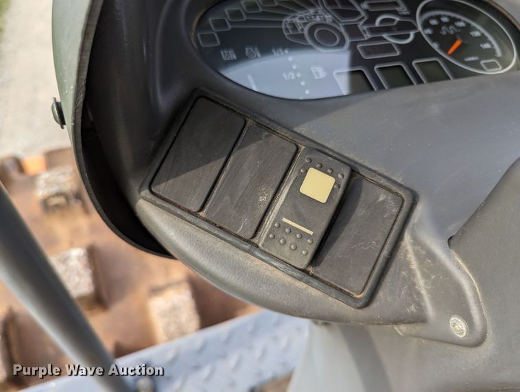 image for item DR6960 2012 Hamm 3307P  single drum vibratory roller