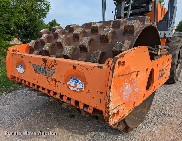 image for item DR6960 2012 Hamm 3307P  single drum vibratory roller