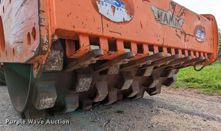 image for item DR6960 2012 Hamm 3307P  single drum vibratory roller