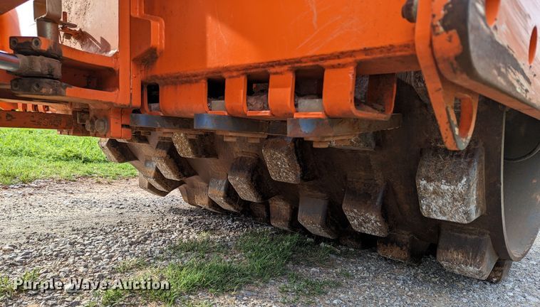 image for item DR6960 2012 Hamm 3307P  single drum vibratory roller