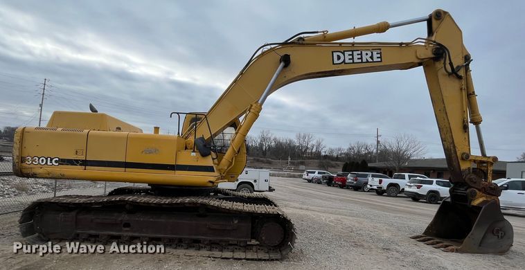 image for item DR7446 2000 John Deere 330LC  excavator