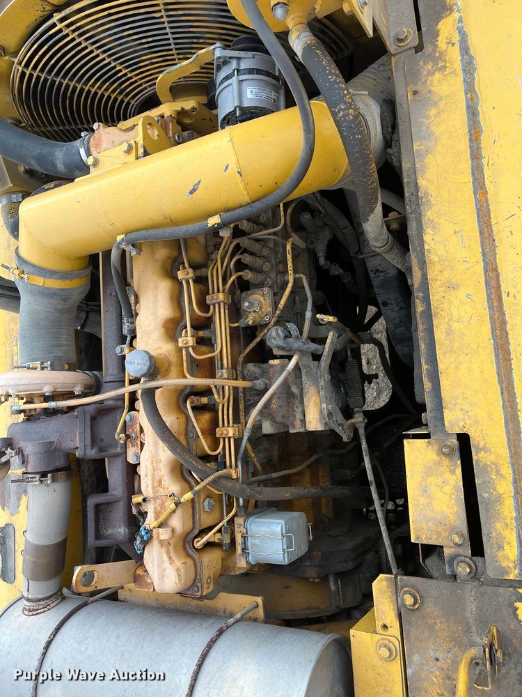 image for item DR7446 2000 John Deere 330LC  excavator