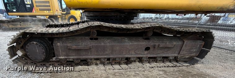 image for item DR7446 2000 John Deere 330LC  excavator