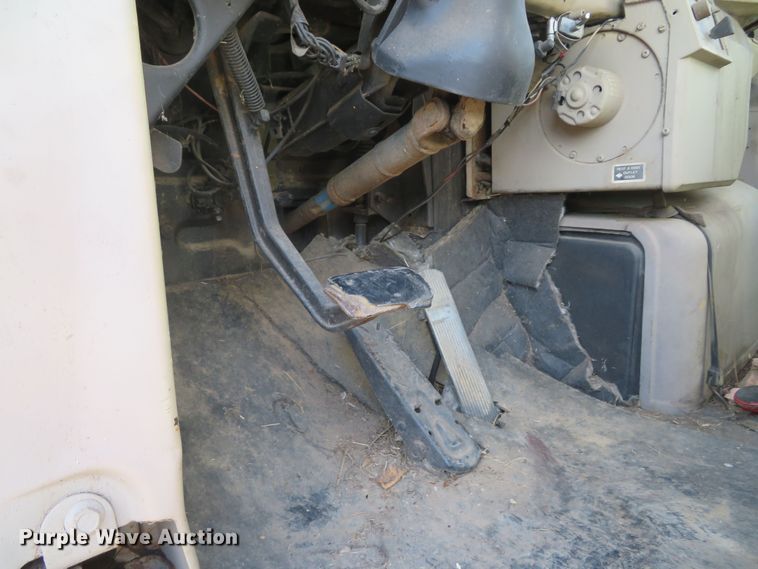 image for item FB9825 1979 Mack DM606  dump truck