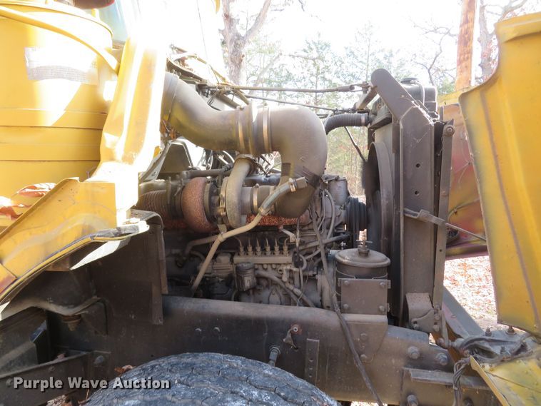 image for item FB9825 1979 Mack DM606  dump truck