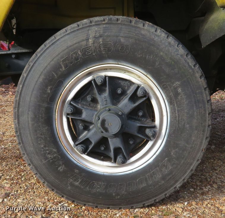 image for item FB9825 1979 Mack DM606  dump truck