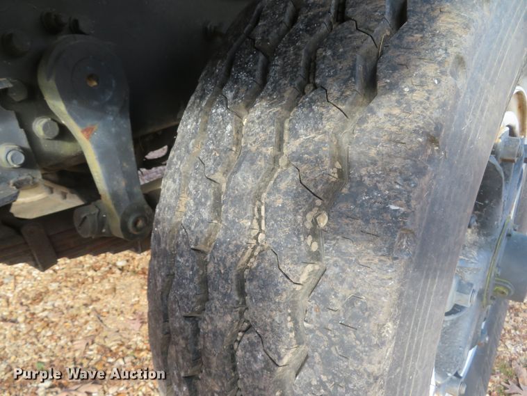 image for item FB9825 1979 Mack DM606  dump truck