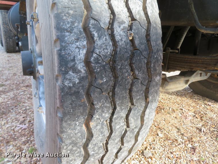 image for item FB9825 1979 Mack DM606  dump truck