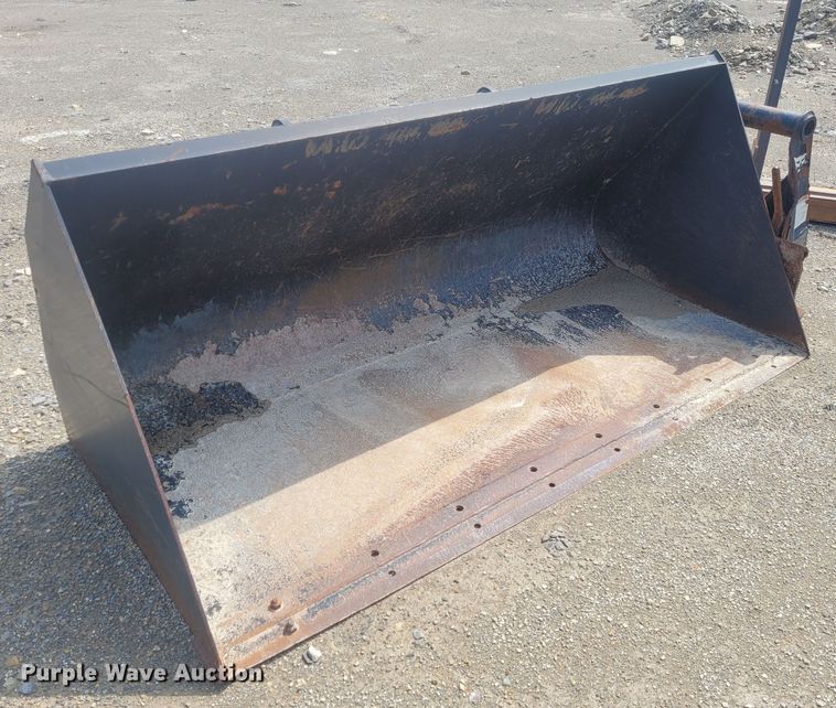 image for item FC9210 90" W skid steer bucket