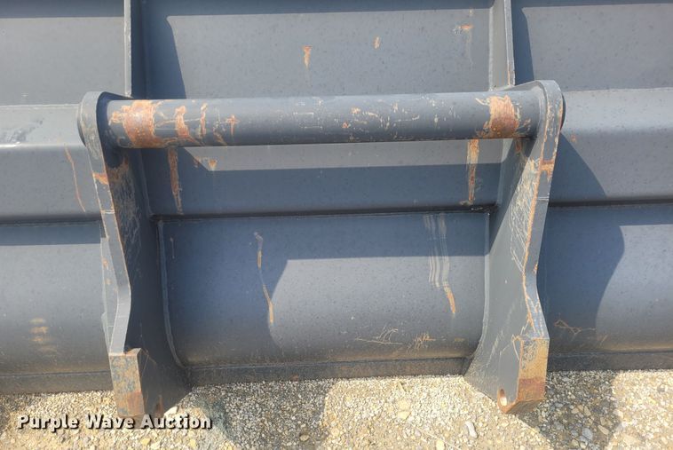 image for item FC9210 90" W skid steer bucket