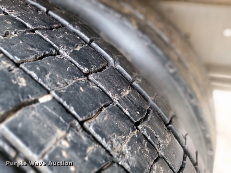 image for item HG9442 2003 GMC C7500  dump truck