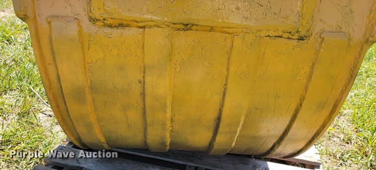 image for item II9006 Hensley M260H180  30" W excavator bucket