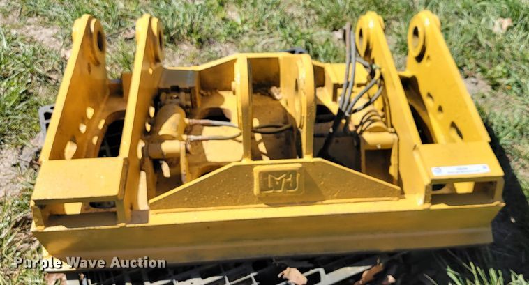 image for item II9008 Caterpillar  block handling coupler