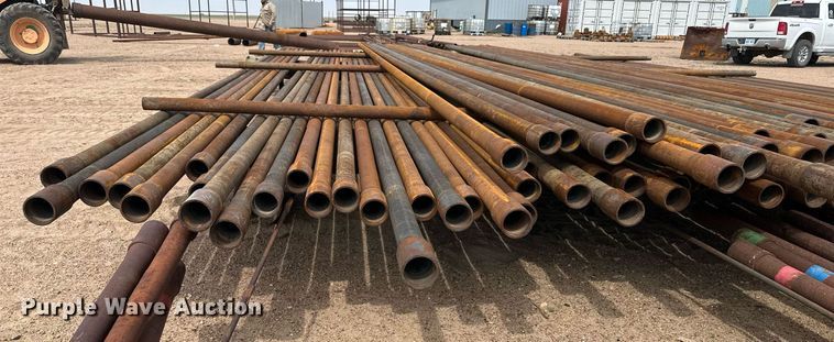 image for item JJ9931 Approximately 100 joints of 2 7/8" diameter pipe